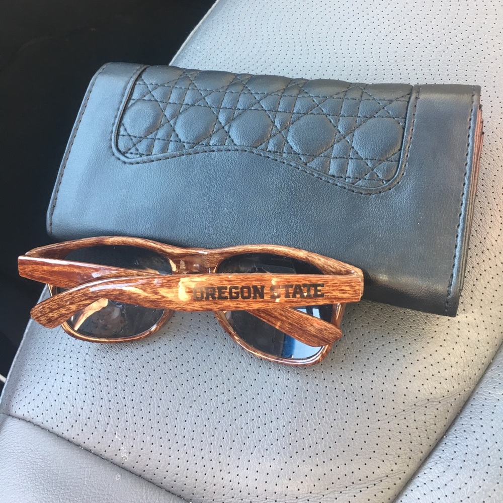 Beautiful Handbag & Official OR State sun Glasses.